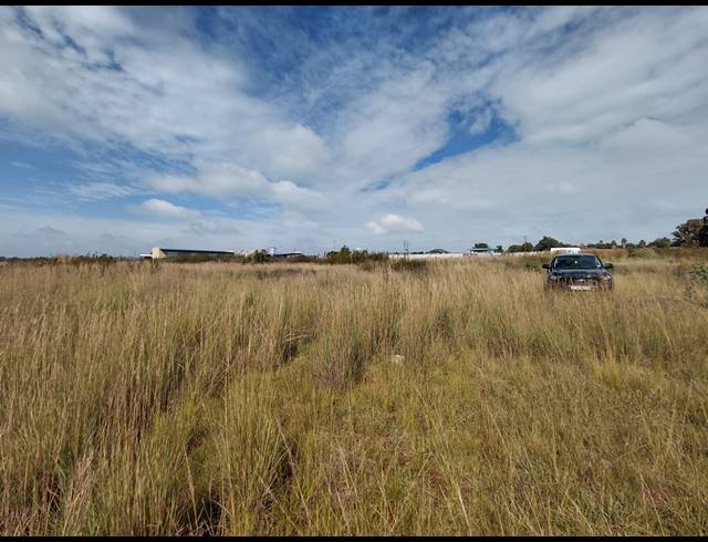 210,000M² VACANT LAND FOR SALE IN BREDELL